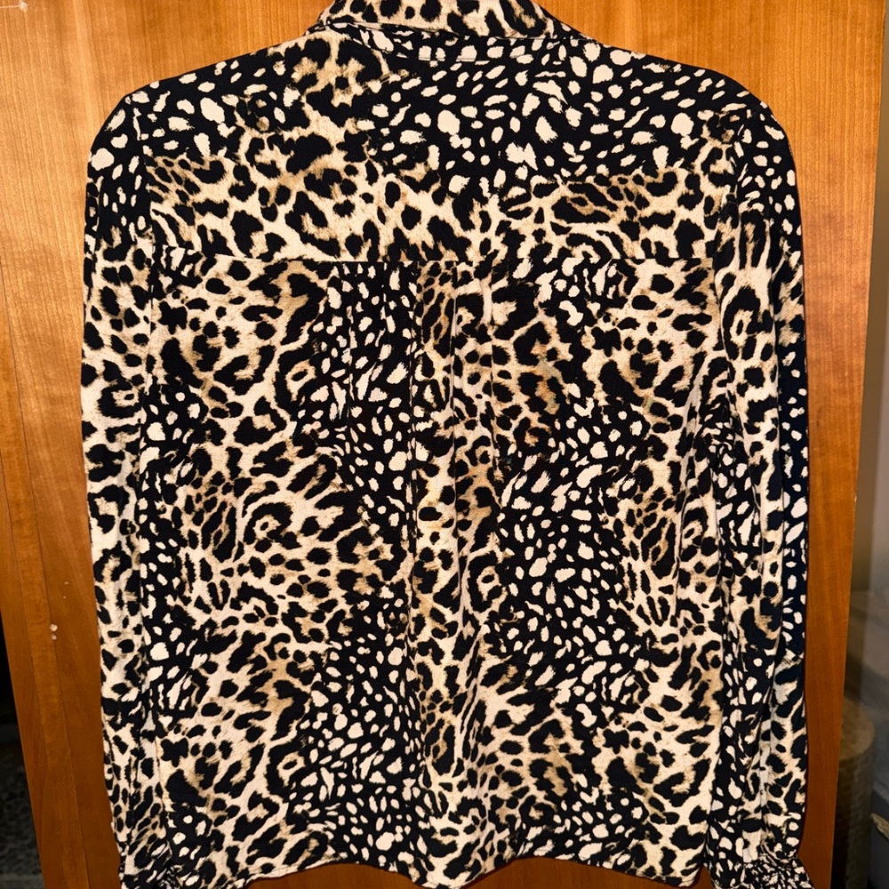 Leopard Print Button-Up Blouse - Picture 2 of 3